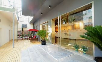Pudding Select Hotel (Suzhou Guanqian Street Metro Station)