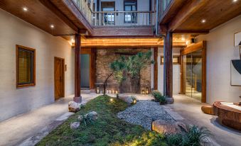 Sanyueli Holiday B&B (Huangshan Tunxi Old Street Branch)