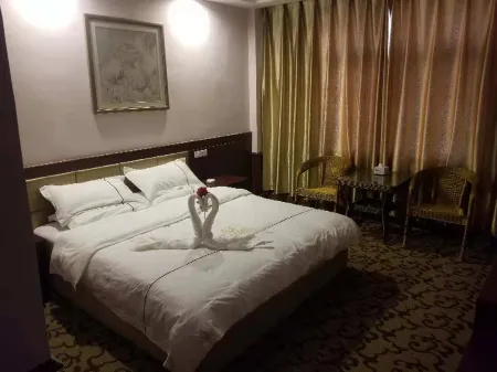 Huixian Chang'an Express Hotel Отели рядом с достопримечательностью «Wulongshan Wild Animals Kingdom»