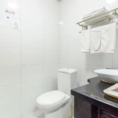 OYO couple korla quick hotel