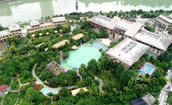 Guangyuan Jianmenguan Tianci Hot Spring Vacation Hotel