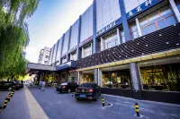 Beijing Huiqiao Hotel Hotels near Beijing University of Chemical Technology Affiliated High School Gymnasium