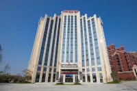 麗楓飯店（鷹潭龍虎山大道長途客運站店） 楓山植物園附近的飯店