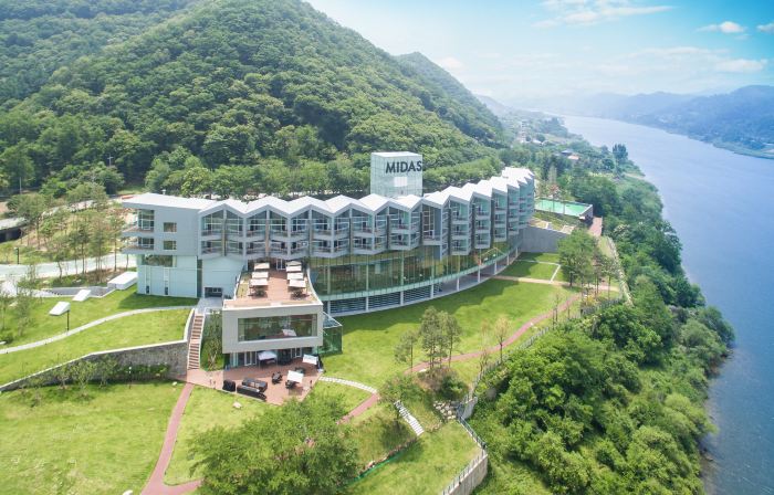 Midas Hotel & Resort