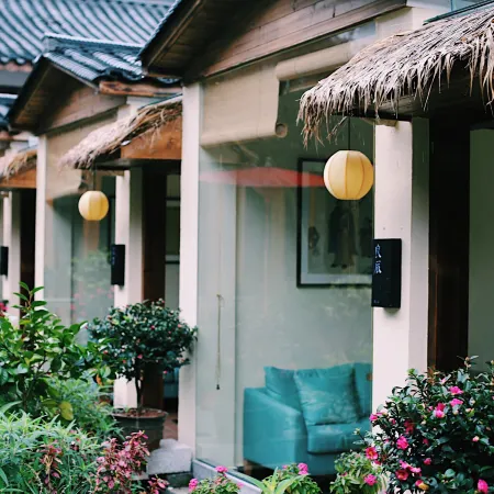 Heart hotel