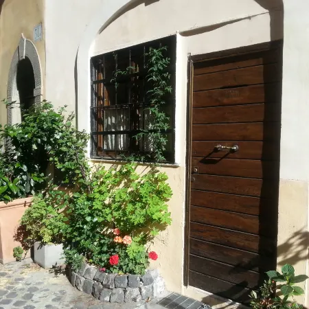B&B Ventisei Scalini A Trastevere Отели рядом с достопримечательностью «Холм Джаниколо»