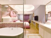 维也纳国际酒店(长沙橘子洲头店) - 浪漫大床房
