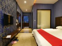 阿富尔连锁酒店(长宁假日店) - 轻奢品质大床房