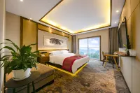 重慶東方山水假日飯店 天空之城露營地附近的飯店