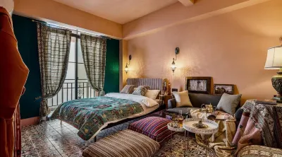 La Ray Weiman Shisan Hotel