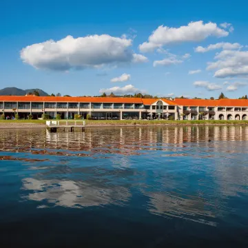 Millennium Hotel and Resort Manuels Taupo Отели в г. Таупо