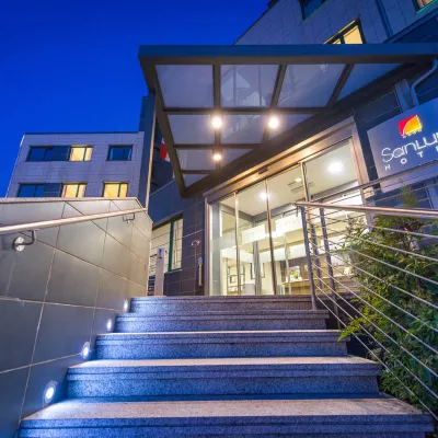 Hotel Sanluigi Hotels near Carducci Metro Station