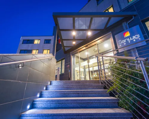 Hotel Sanluigi Các khách sạn gần Bảo tàng Xe hơi