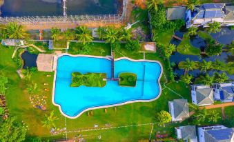 Amaluna Resorts