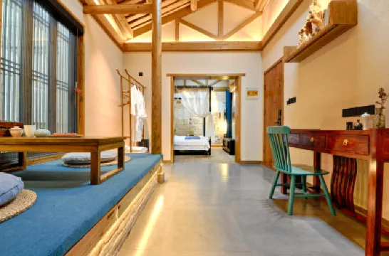 Bushe Wenyue Guesthouse Hotels near Guanlu Village