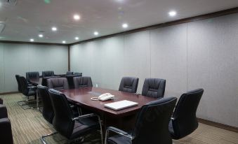 4. 메이트호텔..