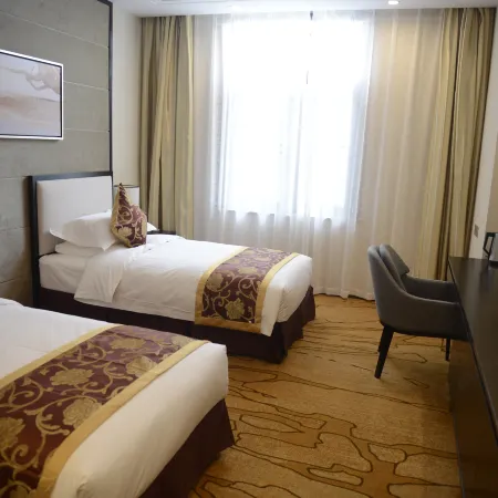 Kinghand Court Holiday Inn
