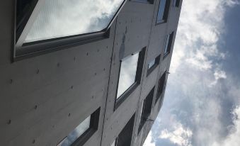 Aoca Sanno Apartment of Contemporary Art