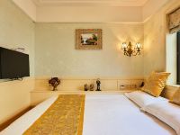 杭州皇家金堡法式主题酒店 - 凡尔赛大床房