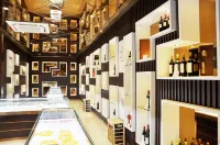 Wuhu Business Hotel