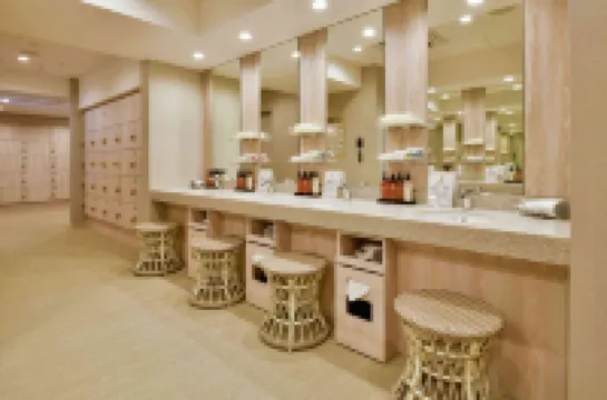 Vessel Inn Chiba Station