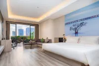 GreenTree Eastern Hotel (Shenzhen Pinghu China South City Hehua Subway Station) Hôtels à : Shenzhen