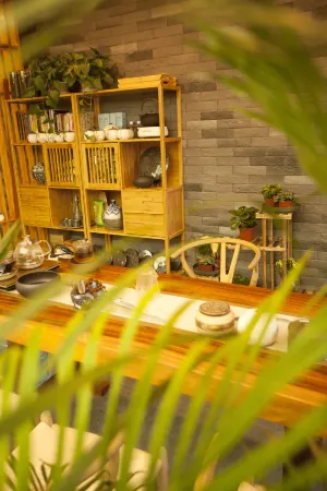 Dandong Yi Inn (Yalujiang Broken Bridge Branch) Отели рядом с достопримечательностью «Yalu River Broken Bridge»