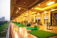 Yue Four Season Resort Center