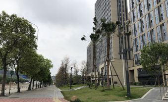 lvxingzhijia hotel