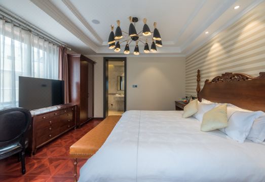 2. 칭다오 바다관 ..