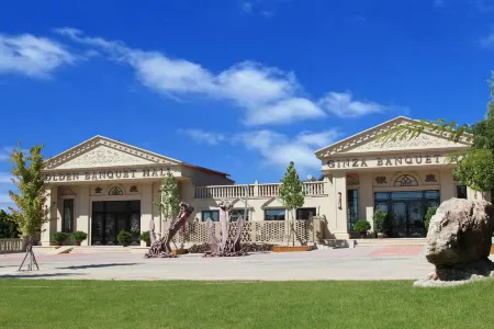 Fish Village Hostel Отели рядом с достопримечательностью «Hengshan Ancient College»