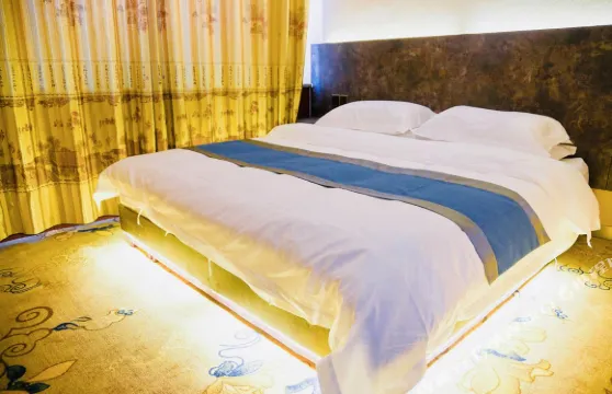 剛察藍嘎布假日賓館