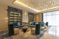 Wyndham Grand Plaza Royale Kaicheng Anji - Flughafentransfer
