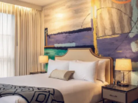 Sophy Hyde Park Hotels near Guaranteed Rate Field