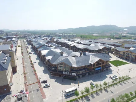 Tianhe Holiday Hotel (Changbai Mountain West Scenic Area Ticket Office Branch) Отели рядом с достопримечательностью «West Slope of Changbai Mountain Scenic Area»