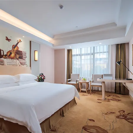 Vienna International Hotel (Chizhou High‑Speed Railway Station, )