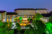 Zemei Xuanxuan and Resort Hotel Các khách sạn ở North High Speed Railway Station