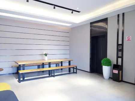 Homeinn · neo Hotel (Yuyao Wanda Plaza Siming West Road) Отели рядом с достопримечательностью «Longquan Mountain of Yuyao»