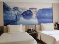 哈尔滨松北冰雪大世界亚朵酒店 - 高级双床房