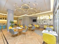 白玉兰酒店(宁波北仑银泰城新大路店)