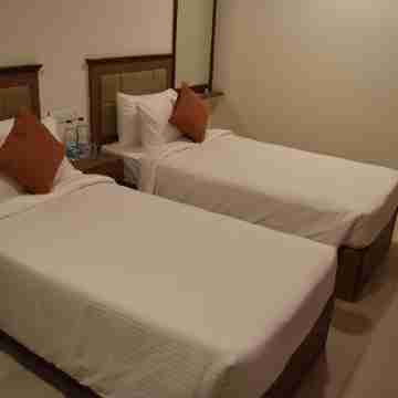 Hotel Rishi Gardens Hotel Exterior