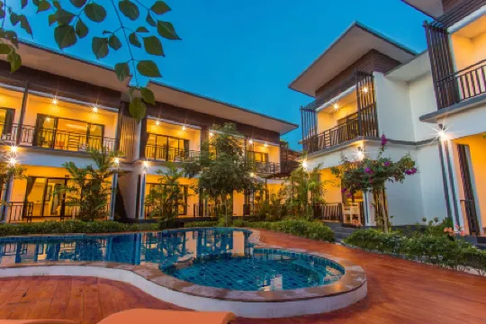 The OZO Kohtao Отели рядом с достопримечательностью «Sup Tao, Stand Up Paddle Boarding»