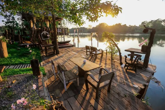 The Antique Riverside Resort