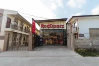 RedDoorz Plus @ Casa Lucia Sindalan San Fernando City Pampanga Hotel in zona KTM San Fernando