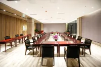 Golden Island Business Hotel