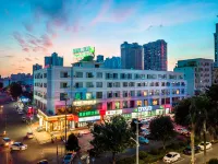 Boutique Holiday Hotel (Beihai RT-Mart High-speed ​​Railway Station) Hotel in zona Beihai Administration College