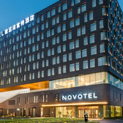 Novotel Shanghai Hongqiao Hotels near Beixinjing Station