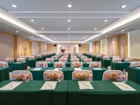 Venus International Hotel (Qiqihar Longhua Road Central Dashang New Mart) Hotels in Qiqihar