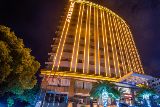 香江湾国际酒店(赣州步步高店)