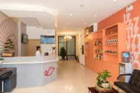 Shell Hotel (Fei County Shangye Town Mengshan Scenic Area)